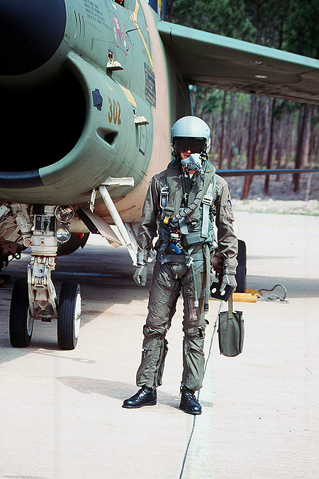 Clearly visible is the USN origin of most of the A-7 pilot's gear. Note the redar oxygen hose coming from the MA-2 harness.